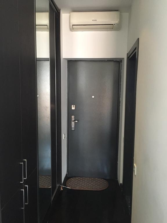 Black-White Rooms Batumi Exterior foto