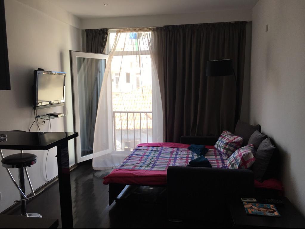 Black-White Rooms Batumi Exterior foto